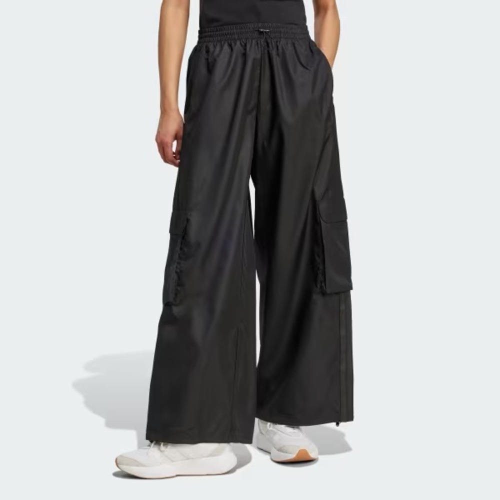 NWT adidas CITY TECH UTILITY WOVEN CARGO PANTS